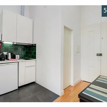 Houze Studio Near Lx Factory And The River